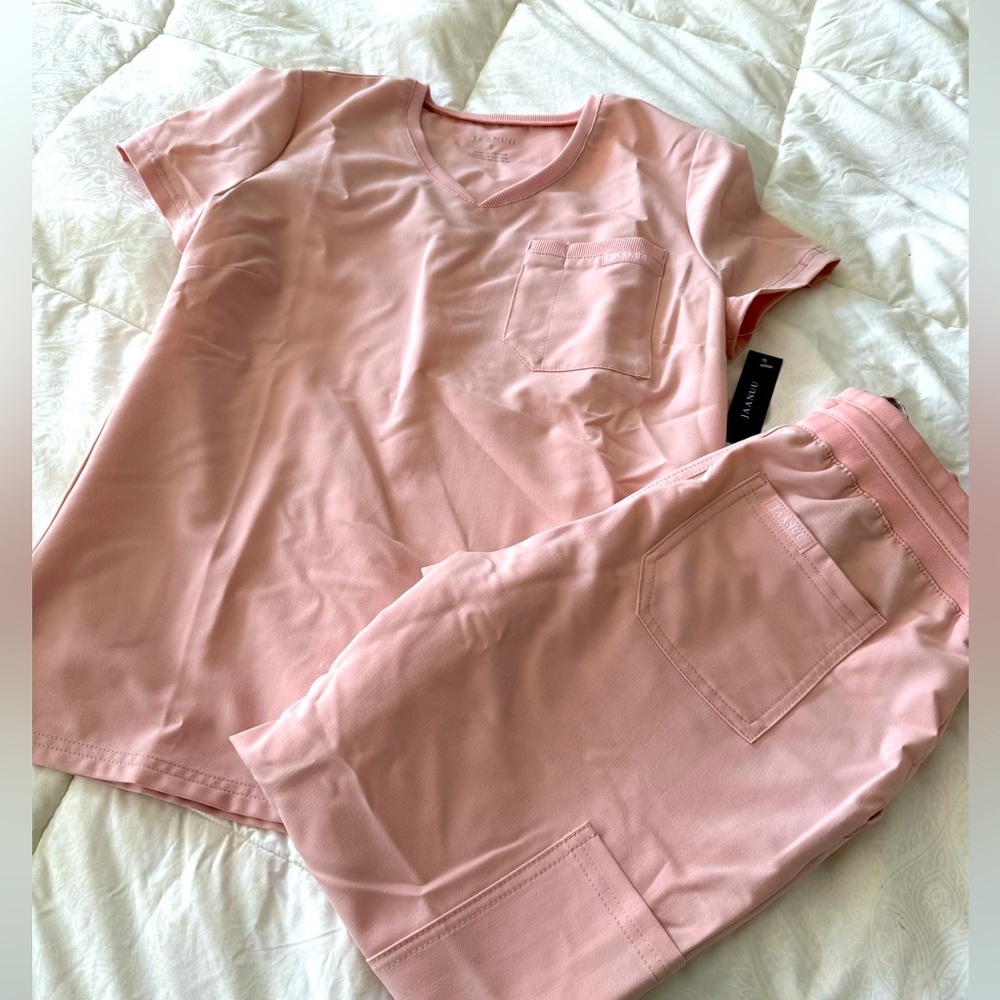 Jaanuu Jogger Scrubs
